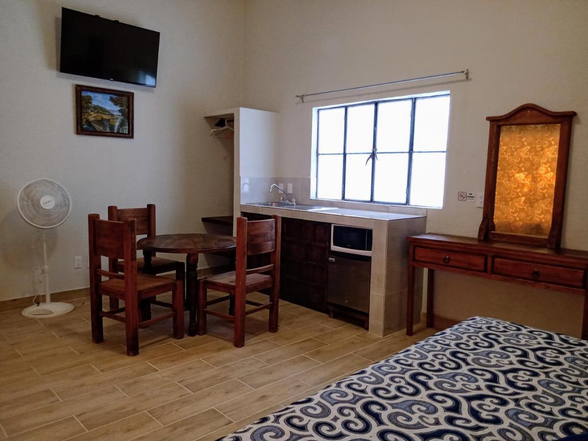 Hotel Dona Chela En Calvillo ภายนอก รูปภาพ